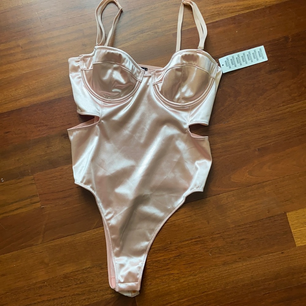 Urban Outfitters Women’s Pink Satin Body Suit